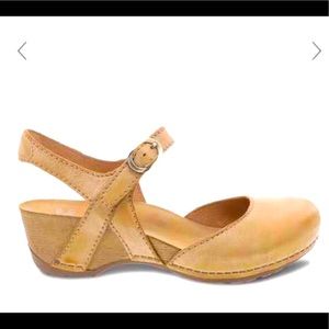 🌟BRAND NEW Dansko Tiffani